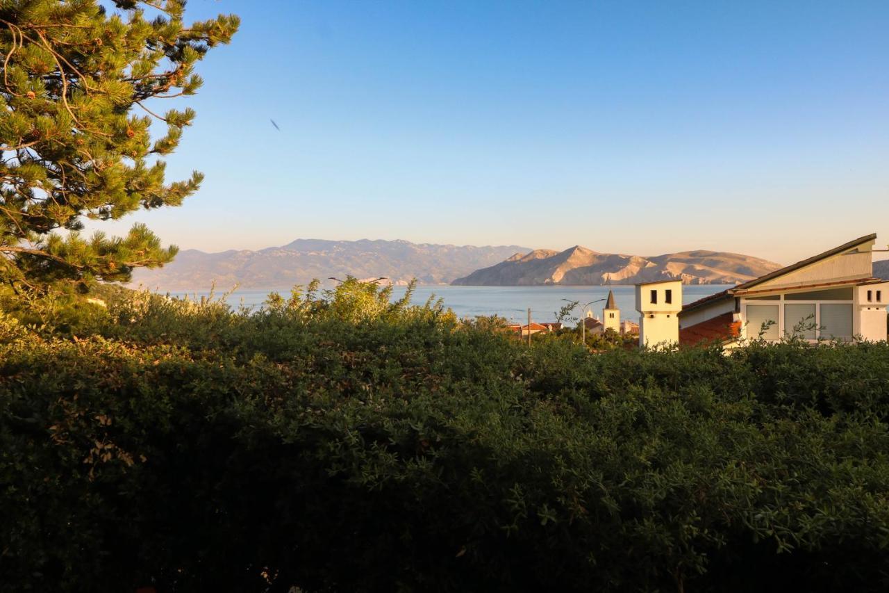 Apartments Blue And Green With Balcony Baška Zewnętrze zdjęcie